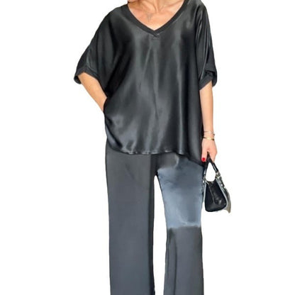 Ensemble Pantalon & Haut Satiné Noir – Élégance Décontractée