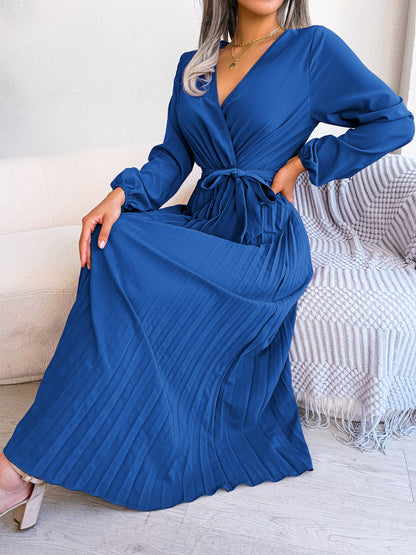 Robe Longue Élégance Royale – Plissée et Ceinturée Bleu Roi